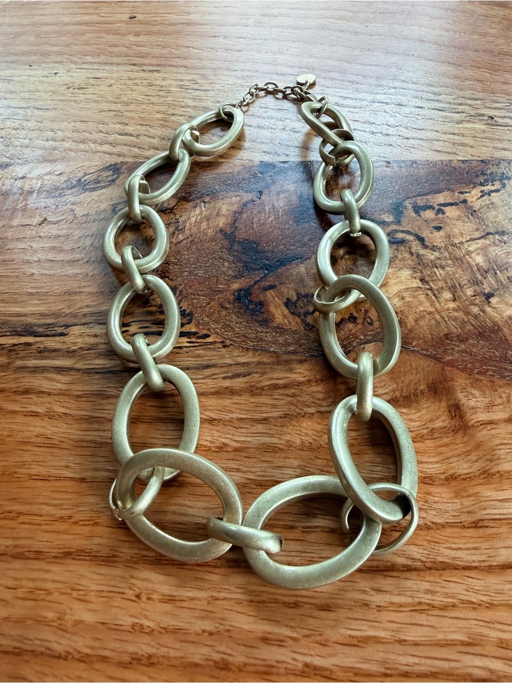 Talbots Vintage Chunky Brushed Champagne Gold Tone Oval Link Statement Necklace
